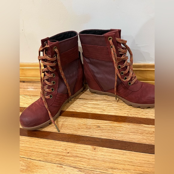 Sorel - Picture 2 of 7